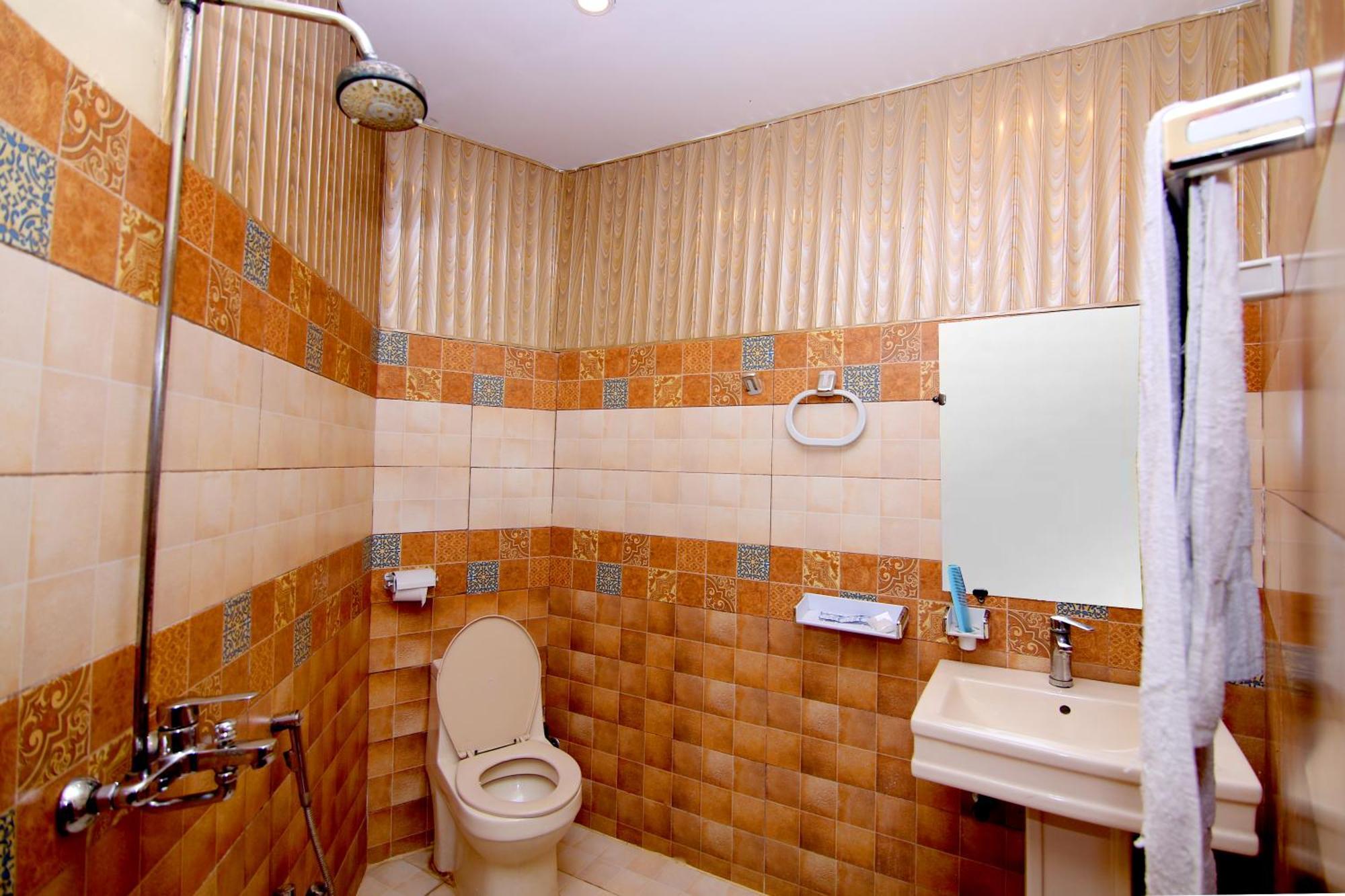 Premier Inn Gulberg Lahor Kültér fotó